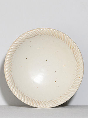 �|���L���Y�����8���M