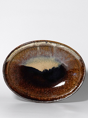 ������s����̒��D�����փI�[�o���EM